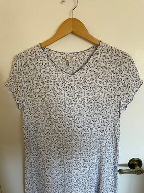 Vintage April Cornell White V-Neck Short Sleeve Dress with Blue Floral Print